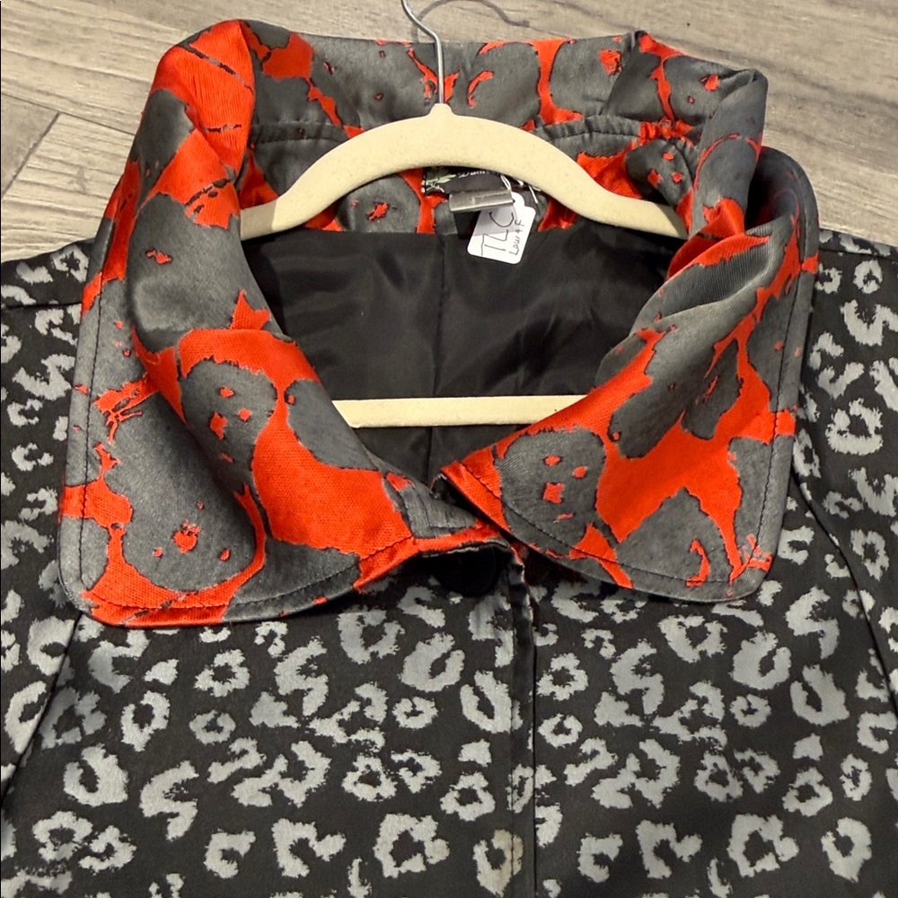 Black & Red Patterned Button-Up Jacket - image 3